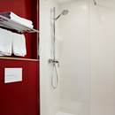 Salle de bain Chambre Classiques Hôtel Median Paris Congrès