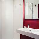 Salle de bain Chambres Doubles Hôtel Median Paris Congrès